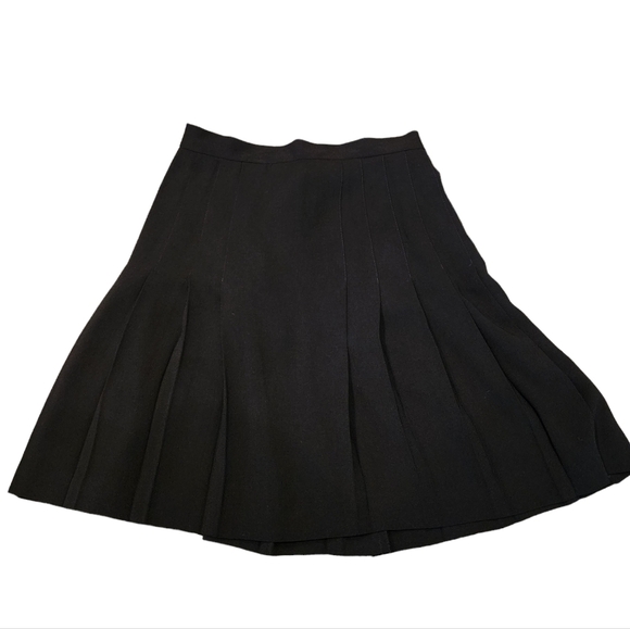 NWT Vintage Ann Taylor Loft Black Pleated Knee Length Flowy Skirt Size 6P - Picture 13 of 16